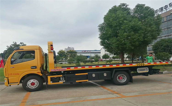 塔城定远24小时拖车救援电话号码，定远道路救援公司怎么收费的